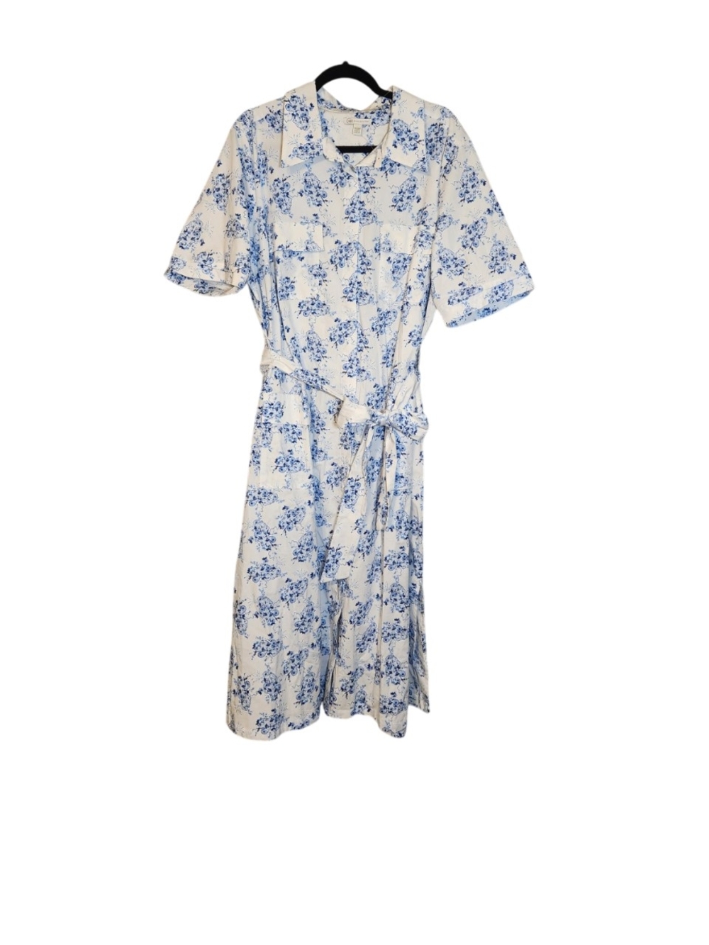 Cato Floral Midi Dress in White & Blue Size Medium NWT
